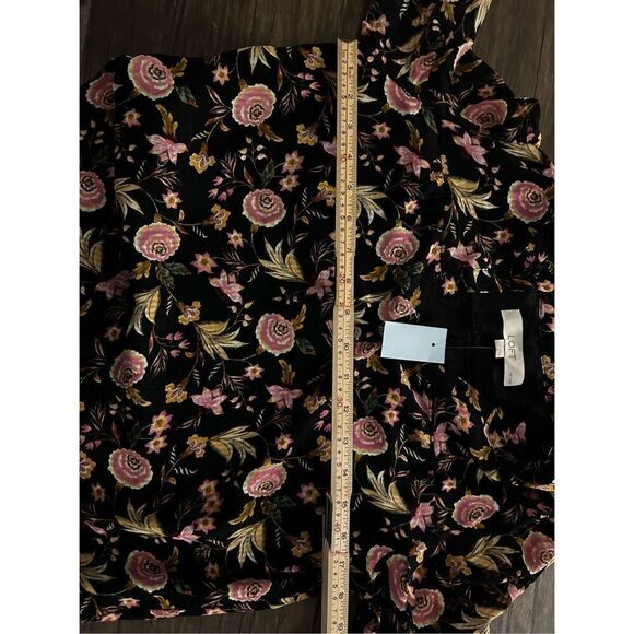 Loft Petite Black Floral Blouse Size XS NWT Fairy Goth Whimsical Peony Puff NWT - Picture 9 of 12